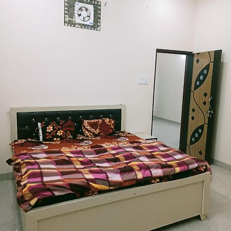 Radha Bhavan Vrindāvan 외부 사진