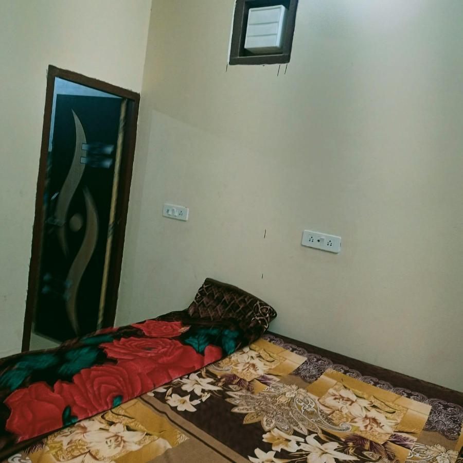 Radha Bhavan Vrindāvan 외부 사진