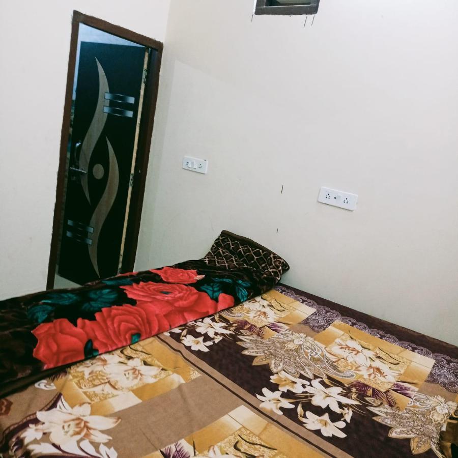 Radha Bhavan Vrindāvan 외부 사진