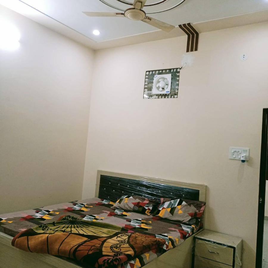 Radha Bhavan Vrindāvan 외부 사진